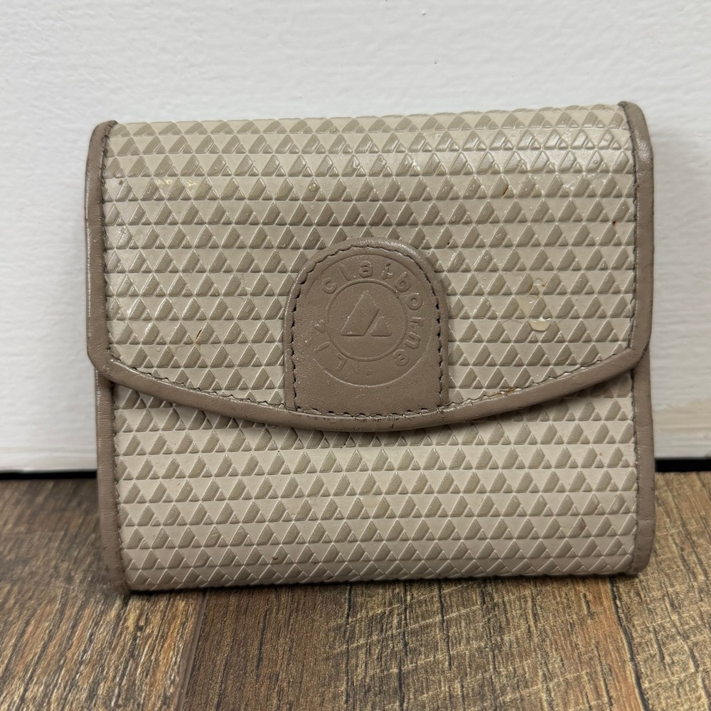 Liz Claiborne Vintage Gray Embossed Bifold Wallet Triangle Pattern 80s